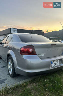 Седан Dodge Avenger 2013 в Хусте