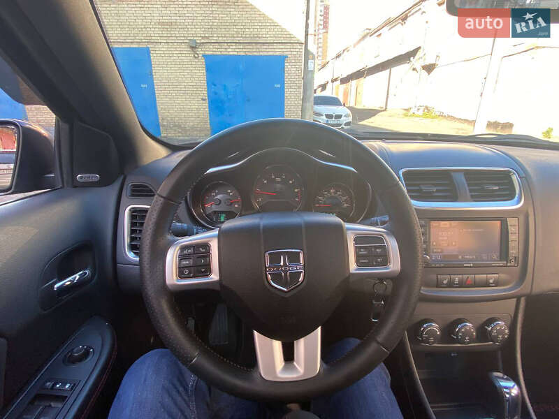 Седан Dodge Avenger 2013 в Києві