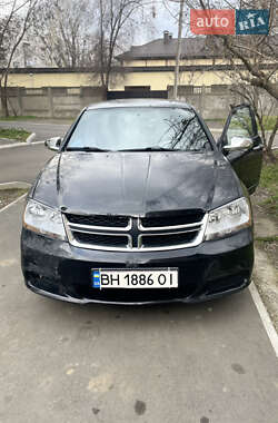 Седан Dodge Avenger 2012 в Измаиле