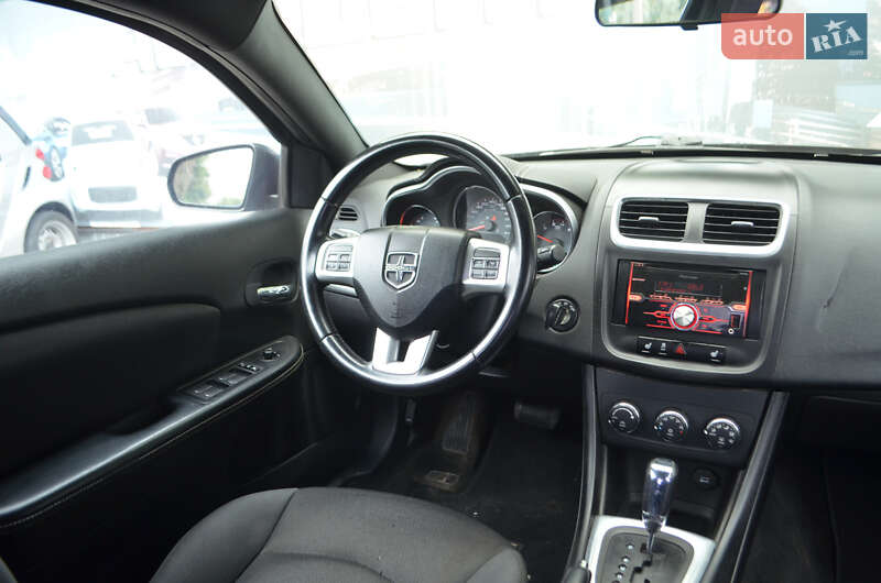 Седан Dodge Avenger 2012 в Киеве