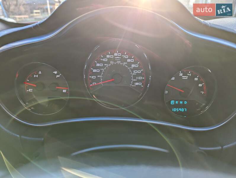 Седан Dodge Avenger 2013 в Кропивницком