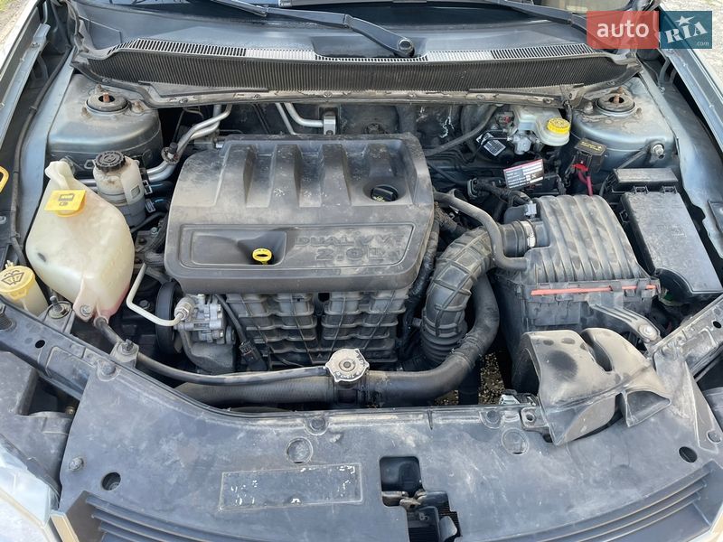 Седан Dodge Avenger 2008 в Іршаві