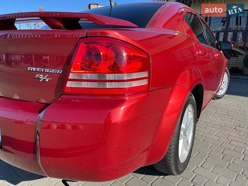 Седан Dodge Avenger 2010 в Шепетовке