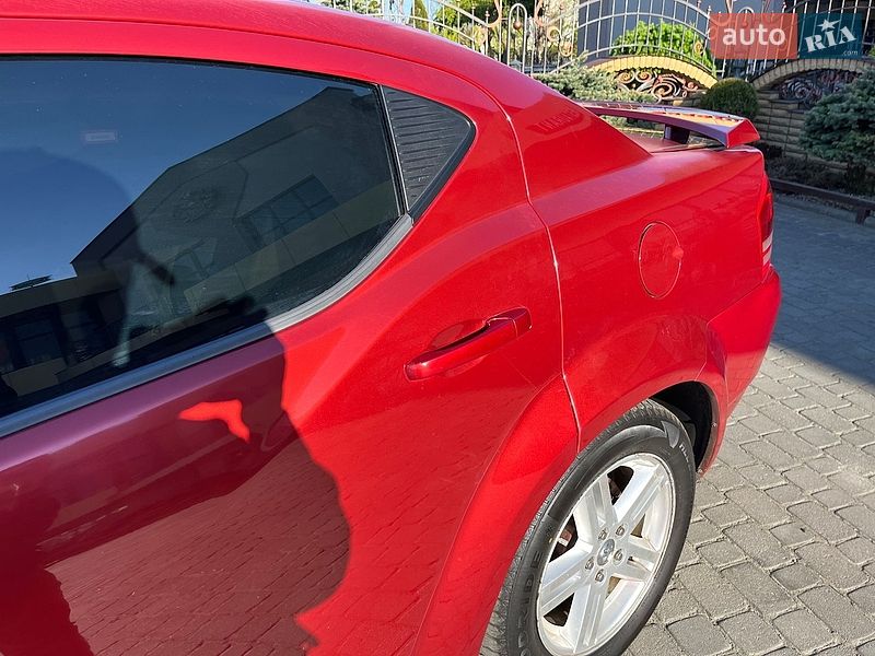 Седан Dodge Avenger 2010 в Шепетовке