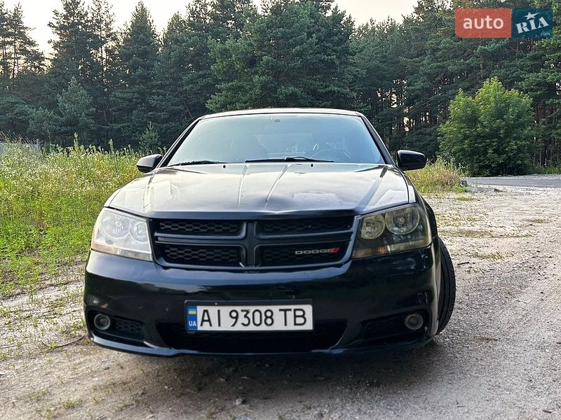Седан Dodge Avenger 2012 в Обухові