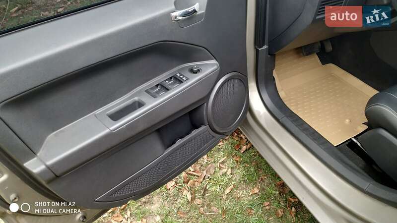 Хэтчбек Dodge Caliber 2008 в Черкассах