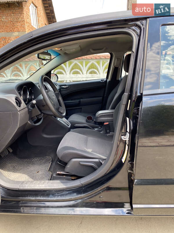 Внедорожник / Кроссовер Dodge Caliber 2011 в Черновцах