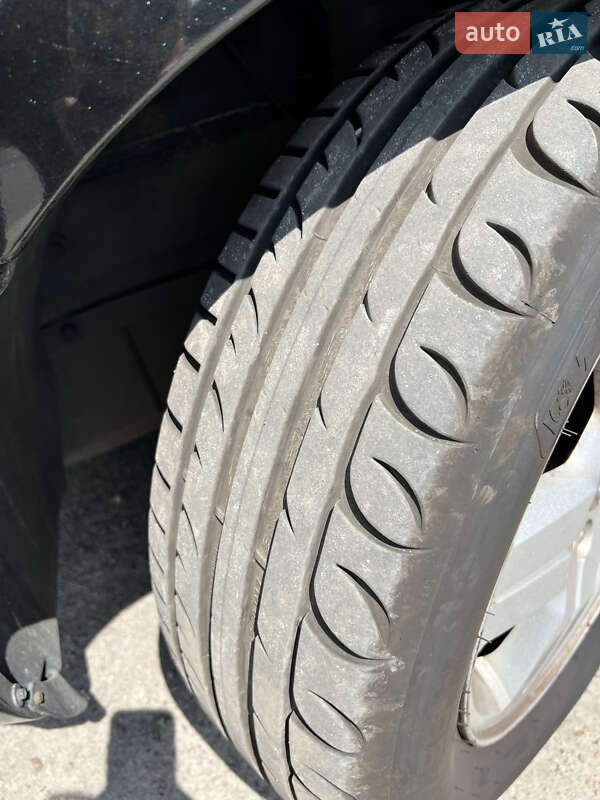 Позашляховик / Кросовер Dodge Caliber 2008 в Києві