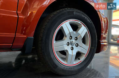 Позашляховик / Кросовер Dodge Caliber 2010 в 