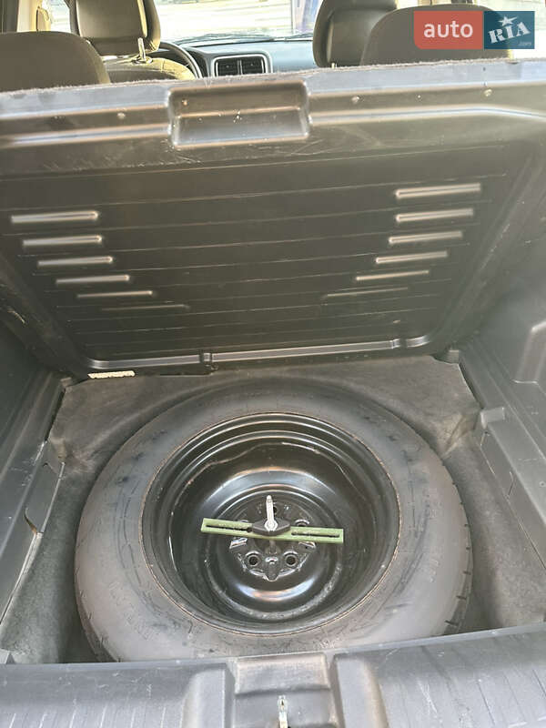 Хэтчбек Dodge Caliber 2010 в Черновцах