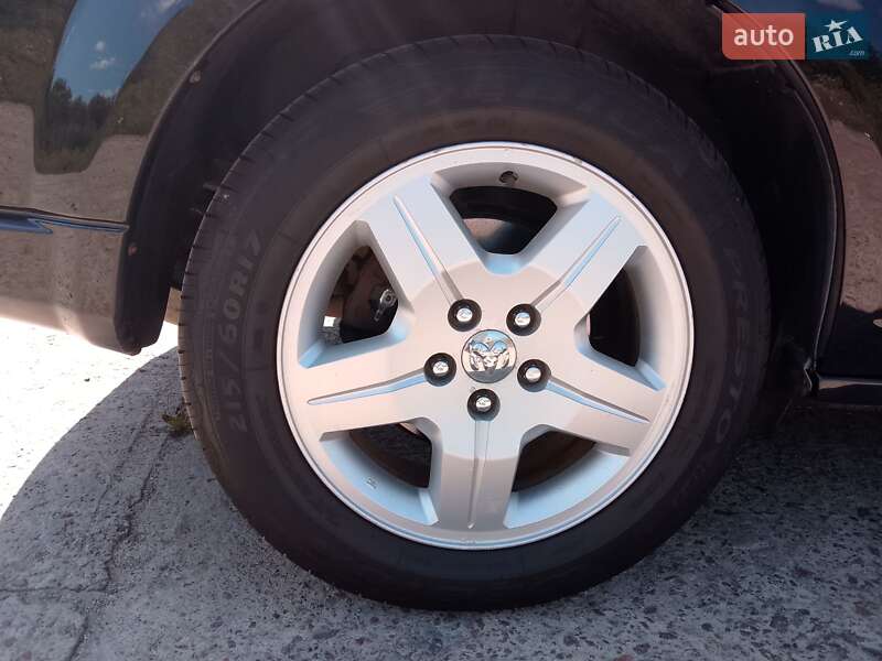 Внедорожник / Кроссовер Dodge Caliber 2008 в Новояворовске