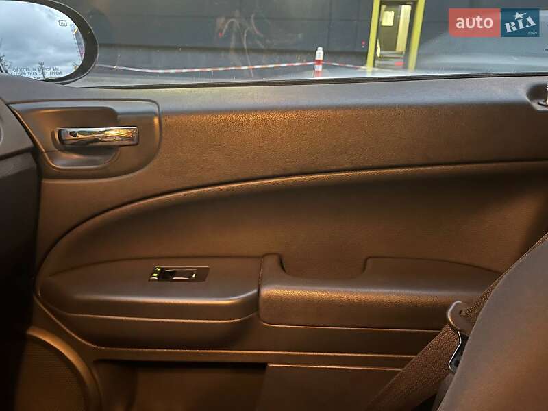 Внедорожник / Кроссовер Dodge Caliber 2011 в Киеве фото 17 Внедорожник / Кроссовер Dodge Caliber 2011 в Киеве