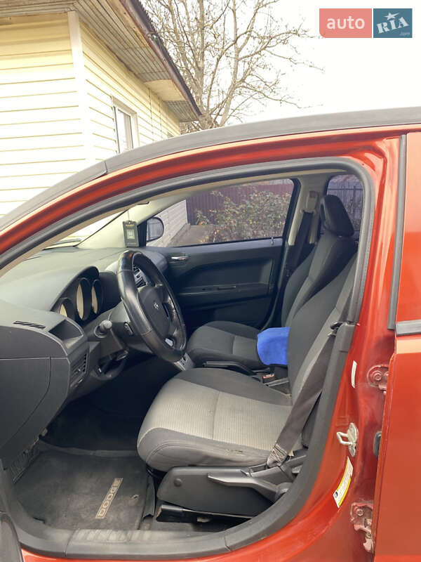 Позашляховик / Кросовер Dodge Caliber 2008 в Чечельнику