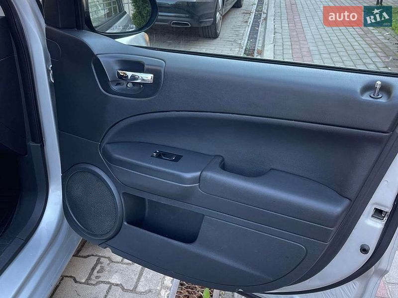 Внедорожник / Кроссовер Dodge Caliber 2011 в Кривом Роге