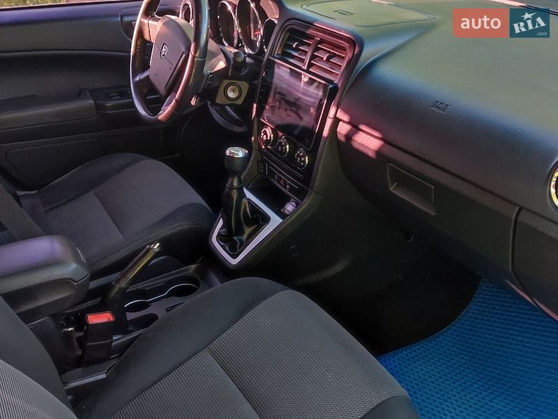 Внедорожник / Кроссовер Dodge Caliber 2011 в Новой Одессе