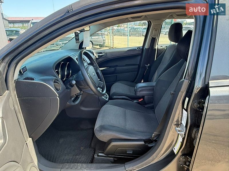 Позашляховик / Кросовер Dodge Caliber 2010 в Києві