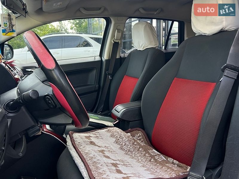 Внедорожник / Кроссовер Dodge Caliber 2009 в Ивано-Франковске фото 9 Внедорожник / Кроссовер Dodge Caliber 2009 в Ивано-Франковске