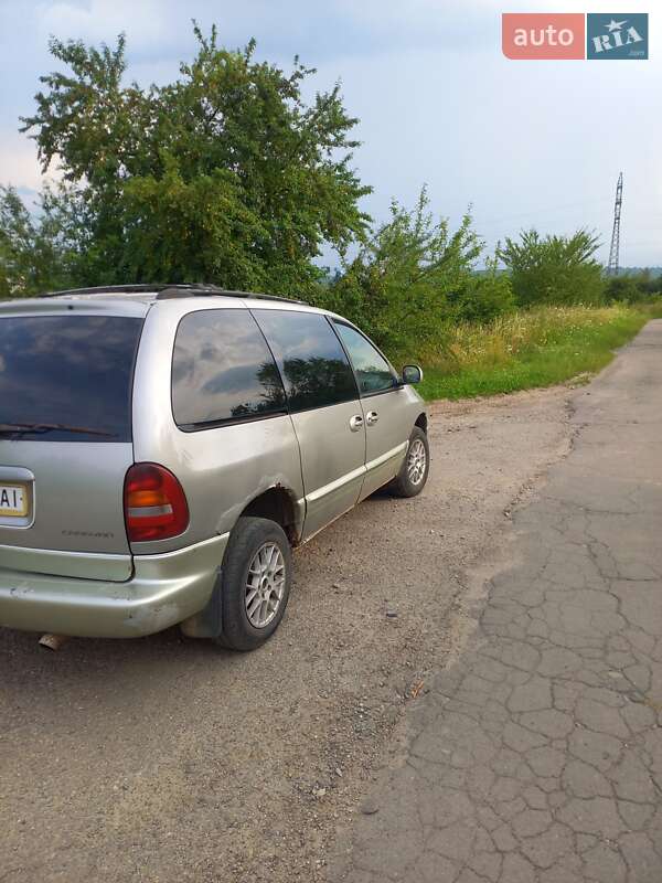 Минивэн Dodge Caravan 1996 в Дрогобыче фото 4 Минивэн Dodge Caravan 1996 в Дрогобыче