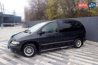 Минивэн Dodge Caravan 1997 в 