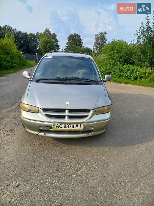 Мінівен Dodge Caravan 1996 в 
