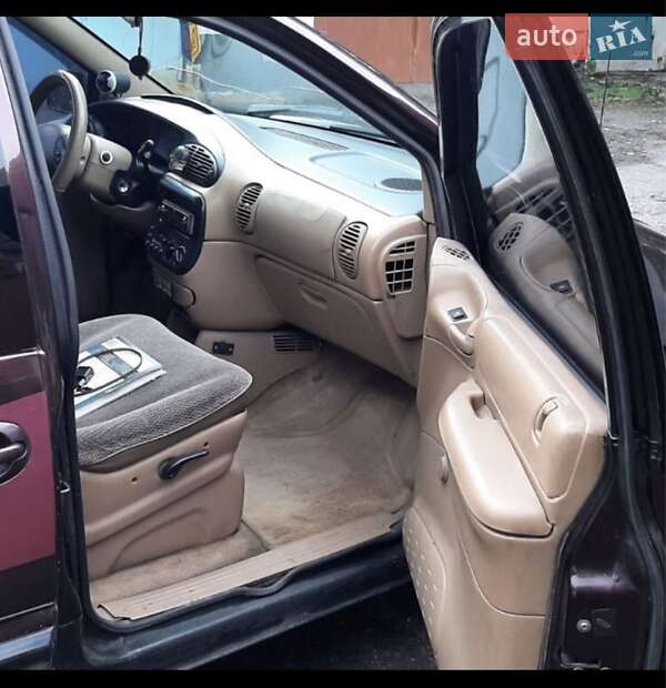 Мінівен Dodge Caravan 1997 в Кривому Розі