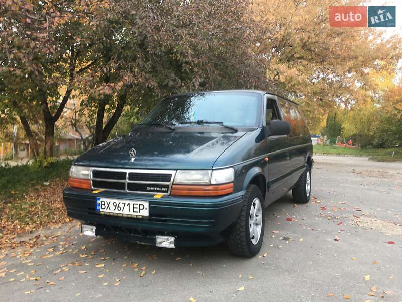 Минивэн Dodge Caravan 1994 в 