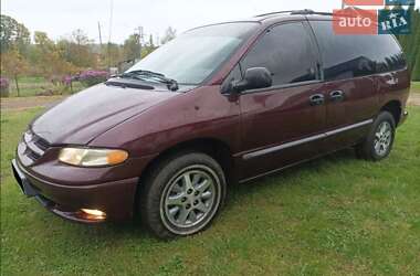 Минивэн Dodge Caravan 1998 в Судовой Вишне
