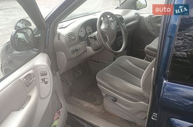 Мінівен Dodge Caravan 2002 в Ізюмі