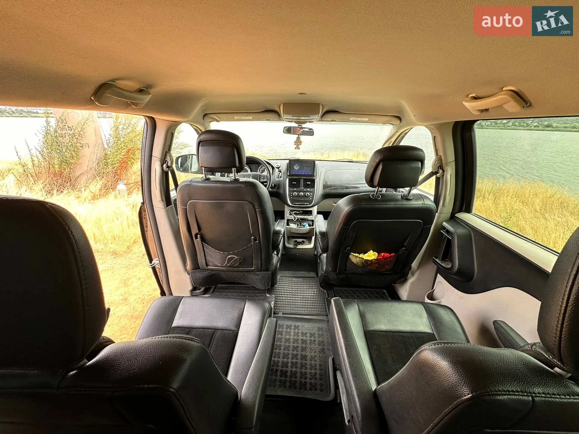 2015 Dodge Caravan - мініатюра 15