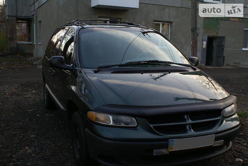 Минивэн Dodge Caravan 2000 в Днепре