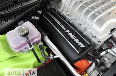Купе Dodge Challenger 2017 в 