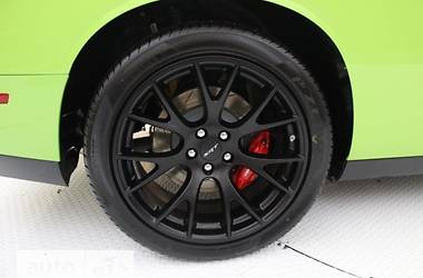 Купе Dodge Challenger 2017 в 