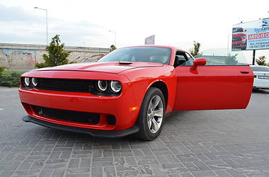 Купе Dodge Challenger 2016 в Львові