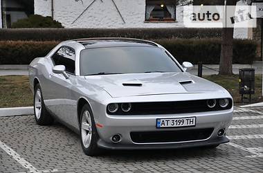 Купе Dodge Challenger 2012 в Киеве