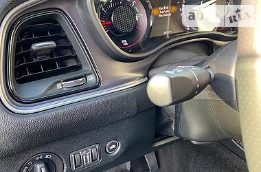 Купе Dodge Challenger 2018 в 