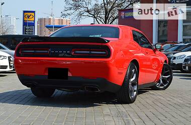 Купе Dodge Challenger 2019 в Одесі