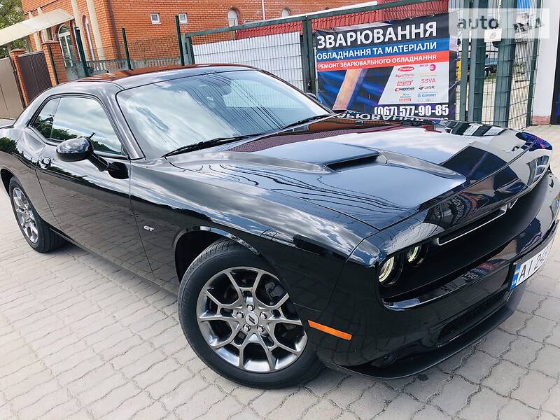 Купе Dodge Challenger 2017 в Києві