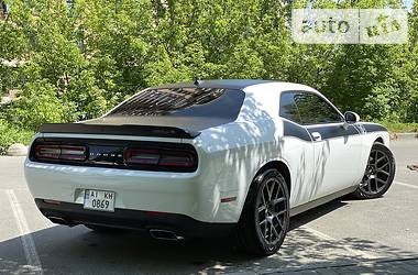 Купе Dodge Challenger 2017 в Киеве