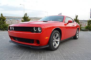 Купе Dodge Challenger 2016 в 