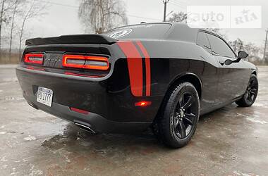 Купе Dodge Challenger 2016 в 