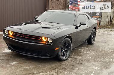 Купе Dodge Challenger 2016 в 