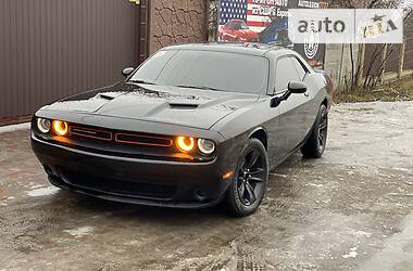 Купе Dodge Challenger 2016 в 