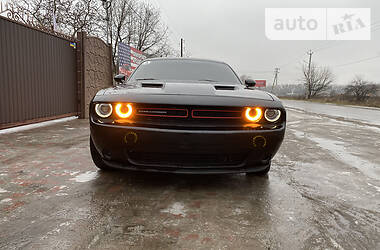 Купе Dodge Challenger 2016 в 