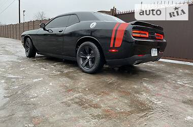 Купе Dodge Challenger 2016 в 