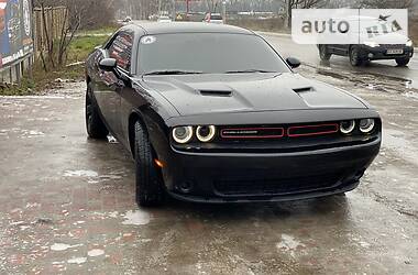 Купе Dodge Challenger 2016 в 