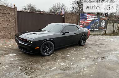 Купе Dodge Challenger 2016 в 