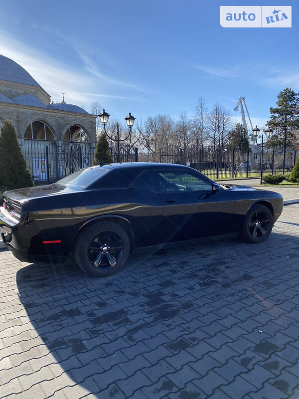 Купе Dodge Challenger 2016 в Києві фото 2 Купе Dodge Challenger 2016 в Києві