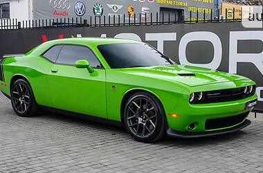 Купе Dodge Challenger 2017 в Києві