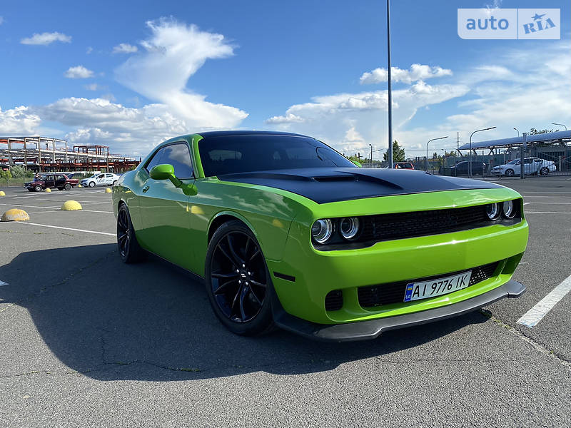 Купе Dodge Challenger 2017 в Киеве