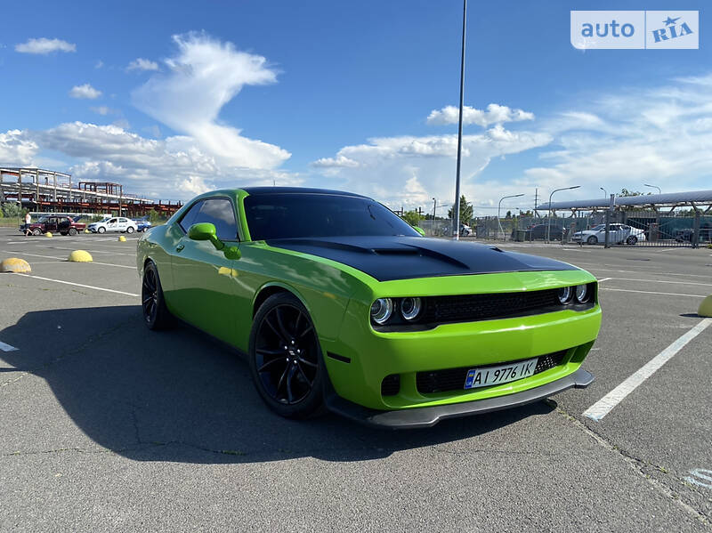 Купе Dodge Challenger 2017 в Киеве